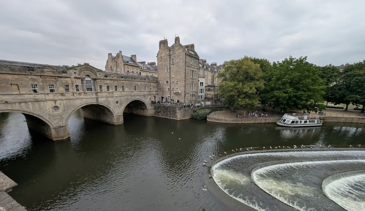 Il Pulteney Bridge sul fiume Avon a Bath